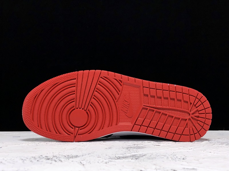 Air Jordan 1 AJ1 Satin Black Toe